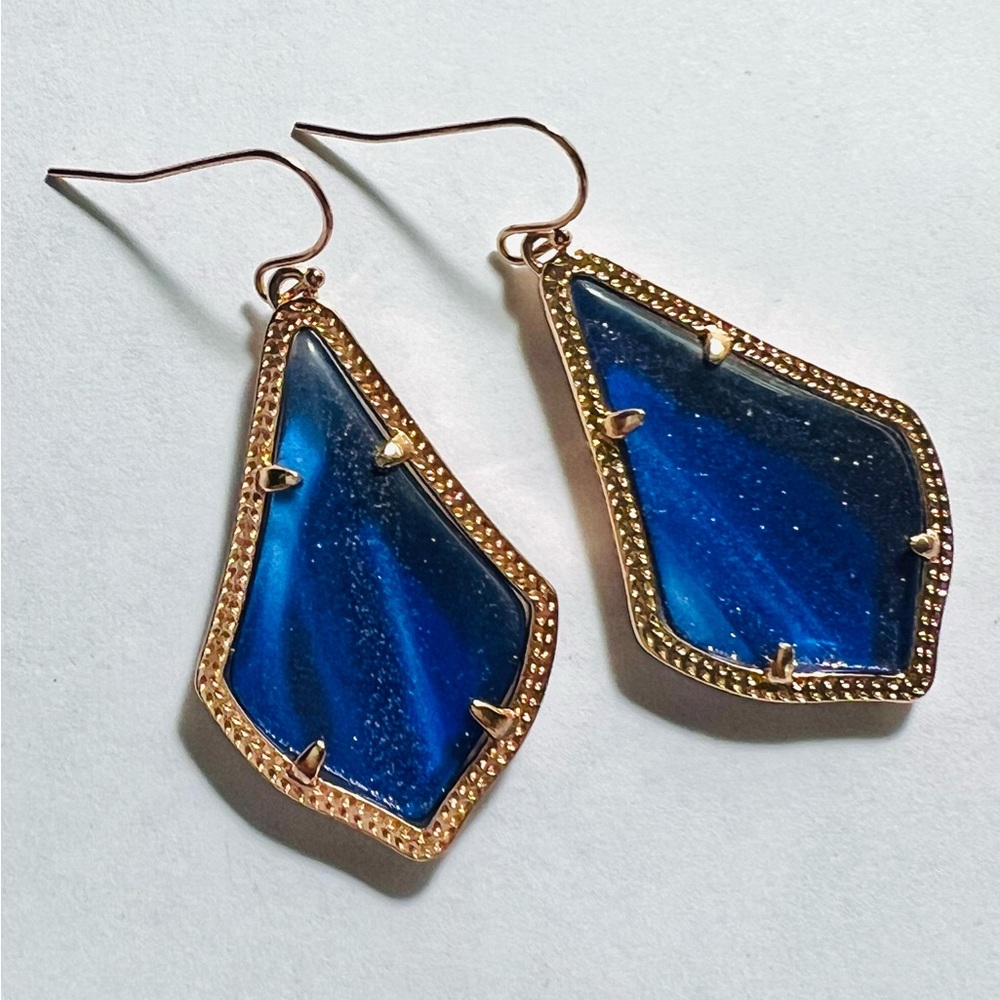 Kendra Scott Alex Blue dusted/Rose gold border earri…